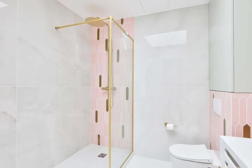 Romantic Getaway - Le Marais - With Ac *